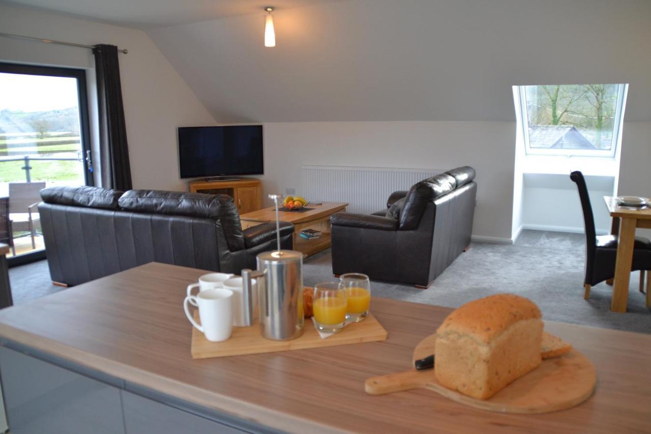 Gerycastell Luxury Holiday Apartment With Stunning Views & Ev Station Point 卡马森 外观 照片